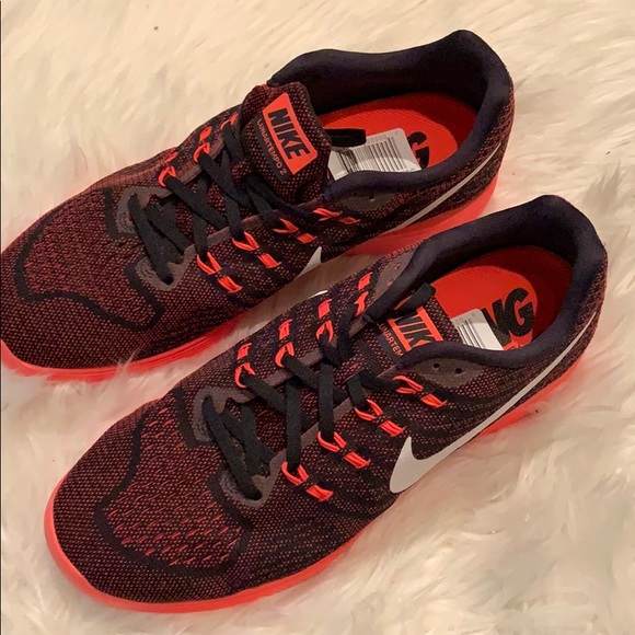 New Coral black size 10 Nike shoes - Picture 2 of 5